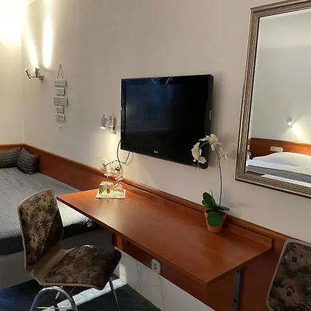 Hotel Cascade *