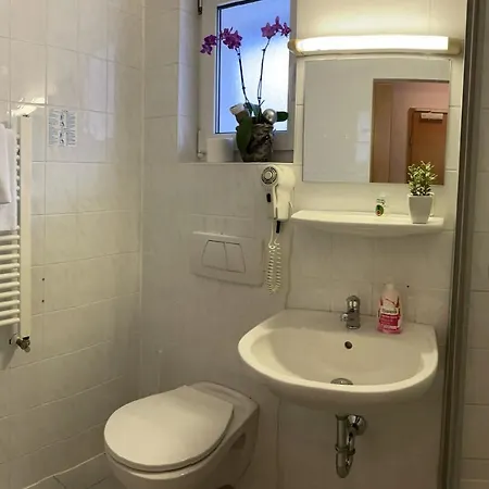 Cascade * شتوتغارت